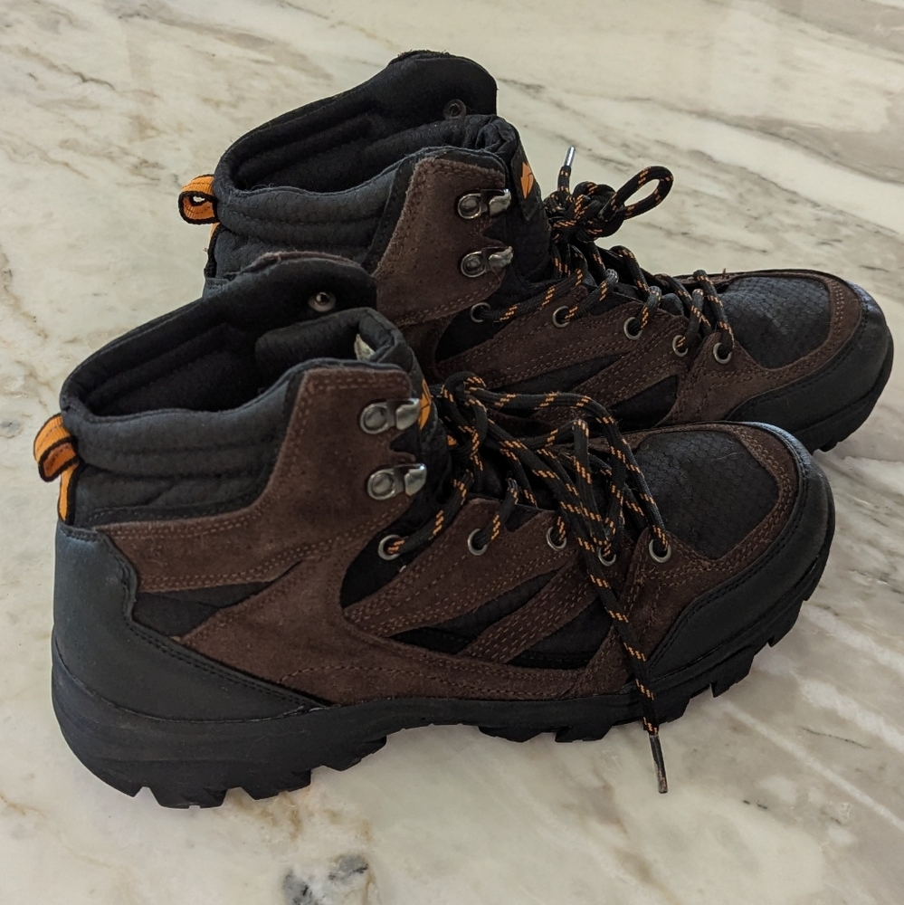 Denali Men’s Hiking Boots – Rugged Outdoor Gear, Size 8, Worn 3x